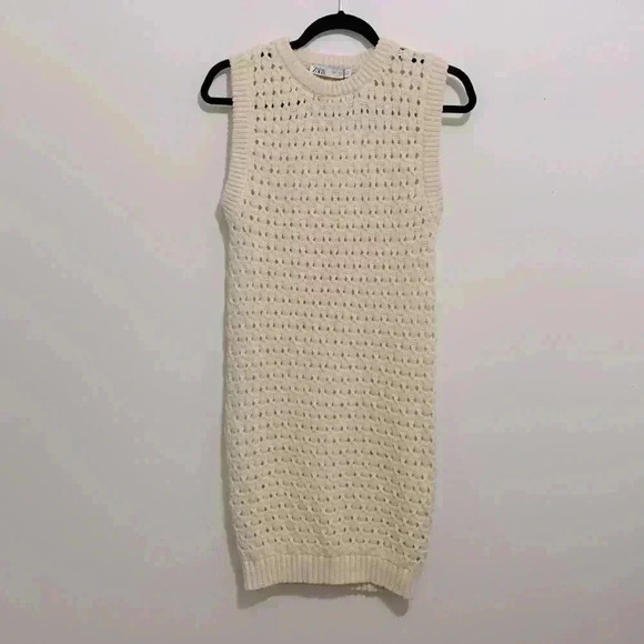 ⭐️HOST PICK⭐️ BNWT  Zara Women’s knit ecru open-work dress size M in Cream - Picture 5 of 7